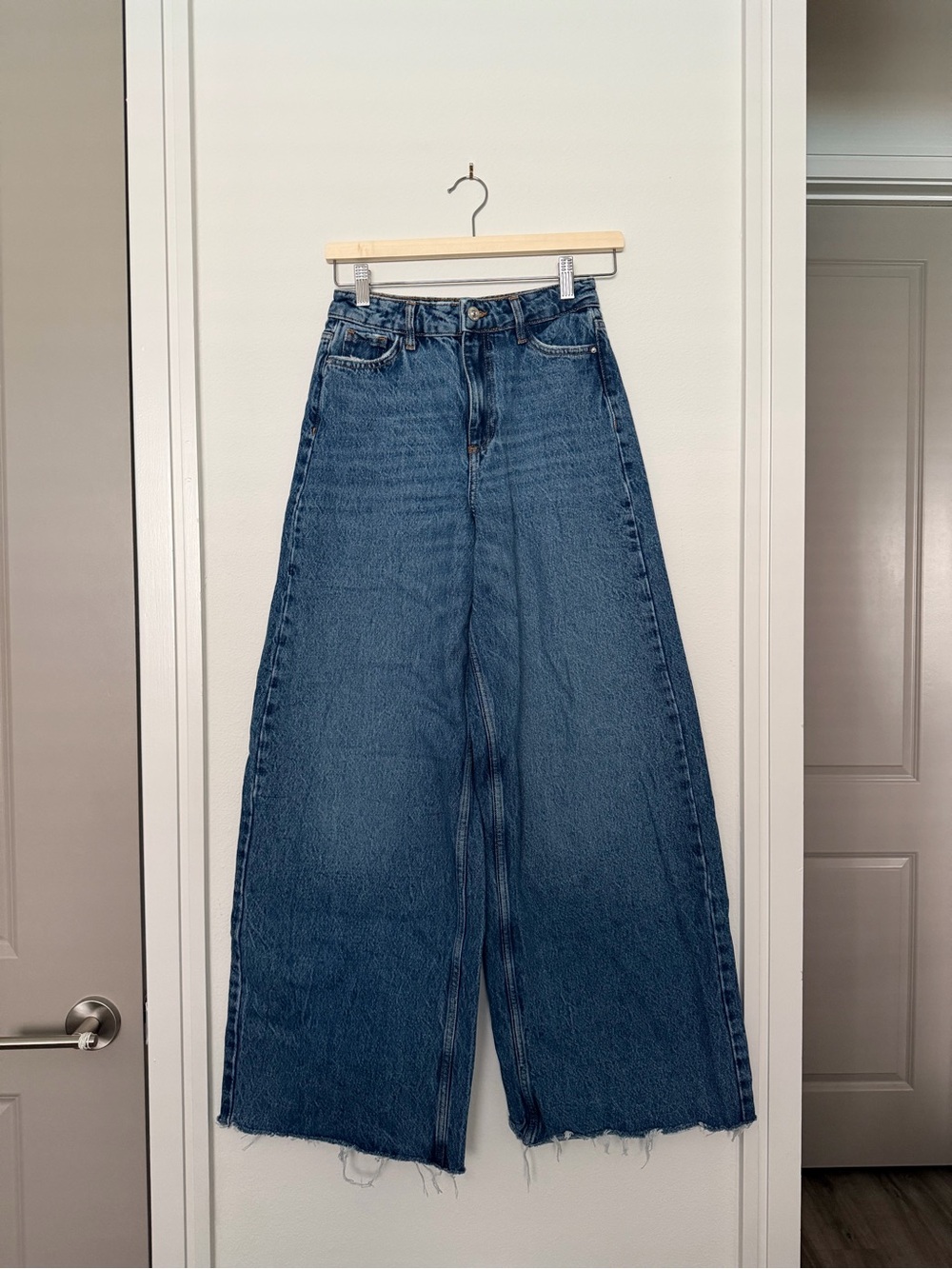 ZARA • oversized 100% cotton jeans